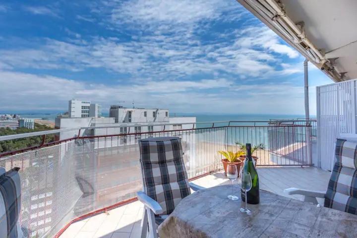 Splendido Attico, Piscina E Vista Mare Apartment Lignano Sabbiadoro Exterior photo